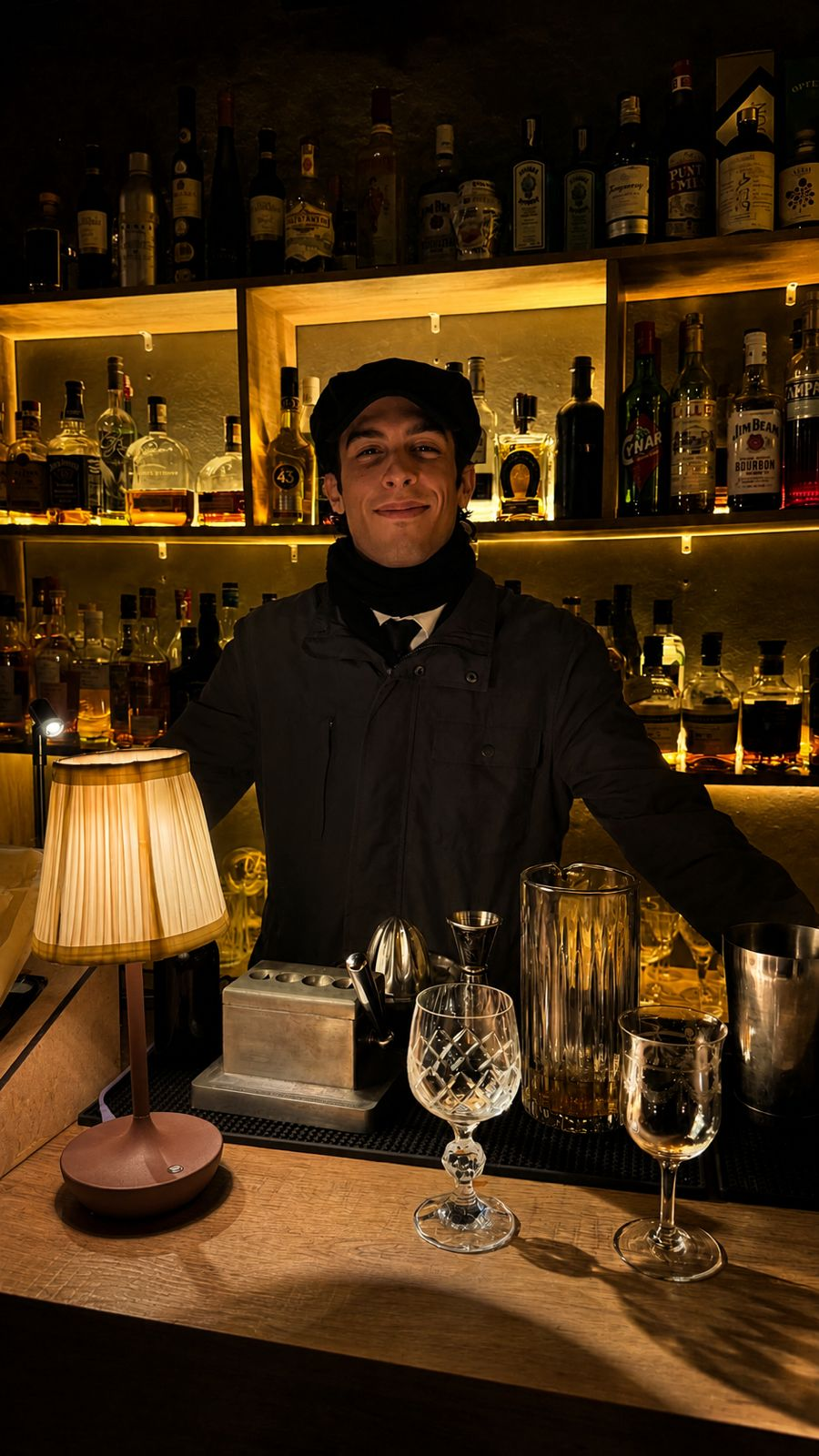 Nosso Bar da La Eminência . Club — coquetelaria com mestre Cirilo